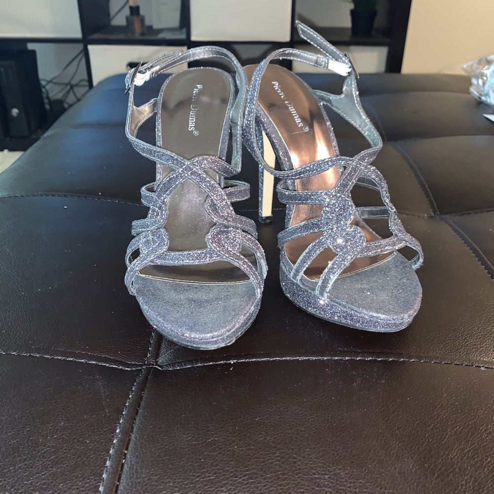 Heels - Picture 2 of 2